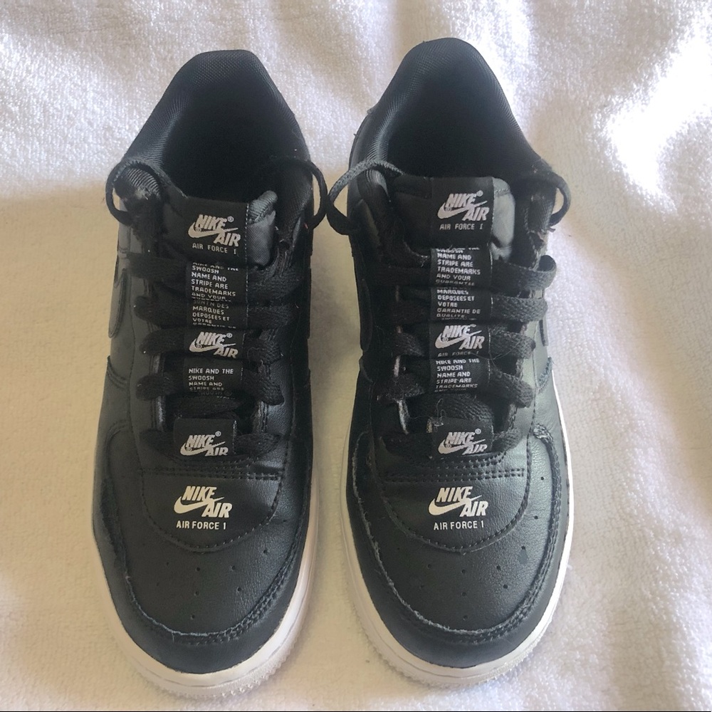 Kids Nike Air Force 1 double air low black - size 4.5y